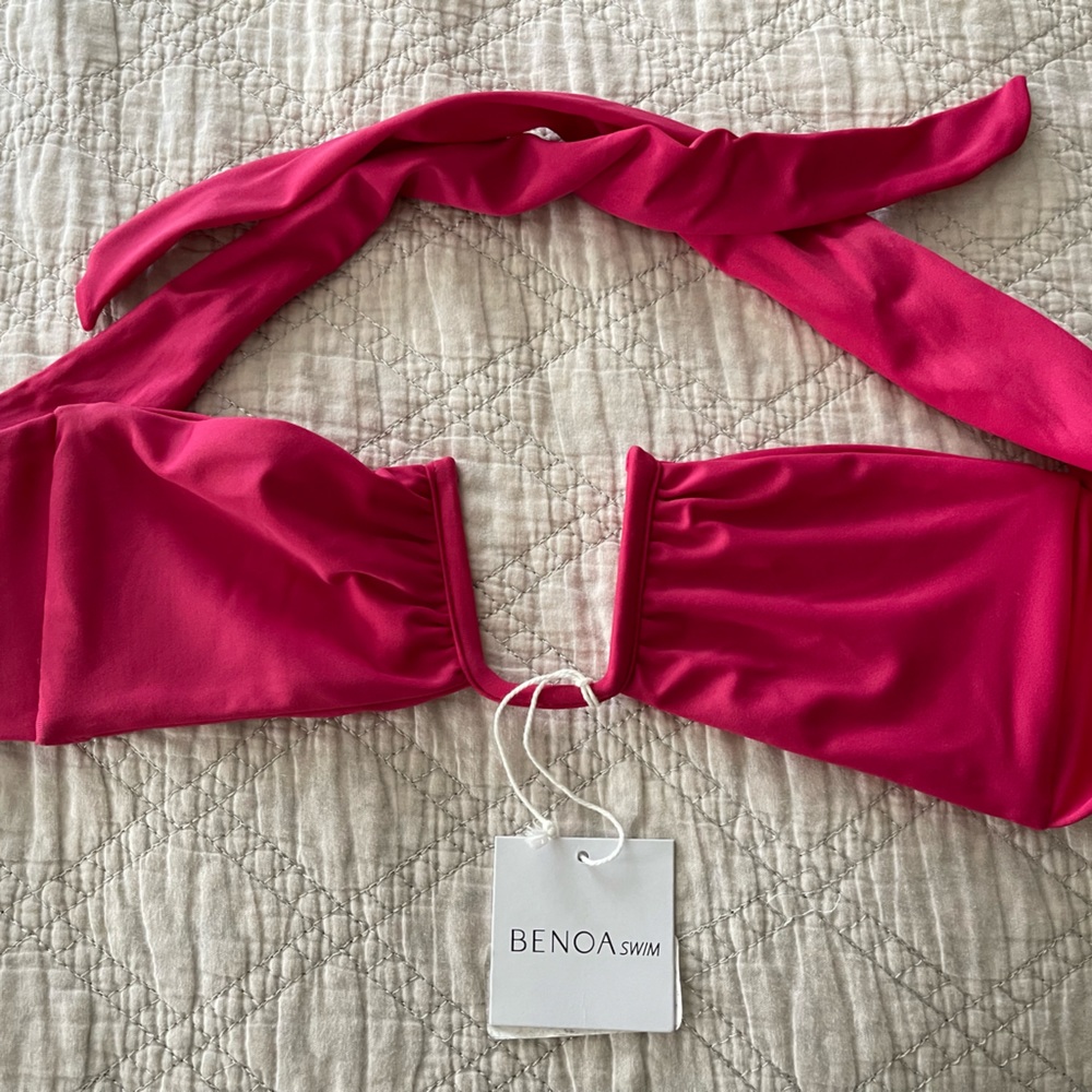ROSE QUESNS TOP